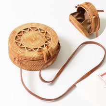 Load image into Gallery viewer, New Women Round Straw Handbag