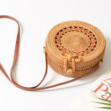 Load image into Gallery viewer, New Women Round Straw Handbag