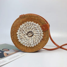 Load image into Gallery viewer, High Quality Shell Embroidery Design Round Handbag